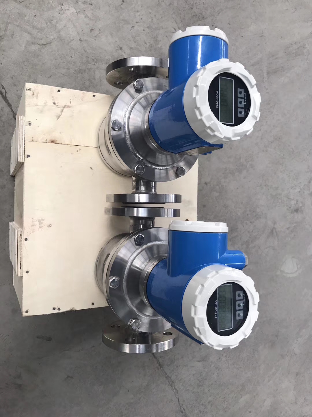 不銹鋼數(shù)顯橢圓齒輪流量計,煤油流量計