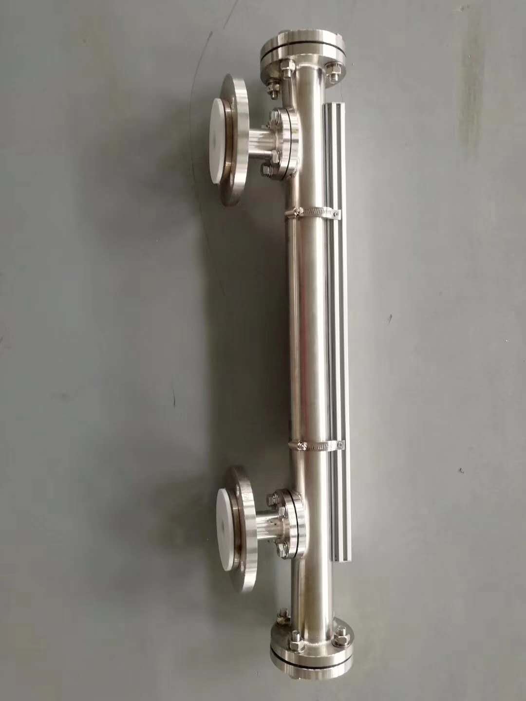 襯四氟磁翻板液位計(jì)，防腐遠(yuǎn)傳磁翻板液位計(jì)，磁性液位計(jì)